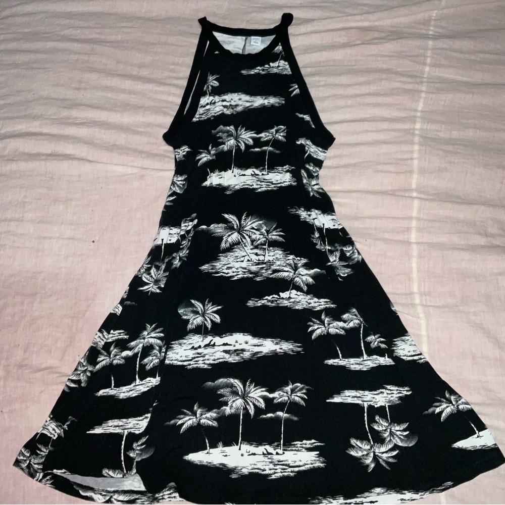 Black and white summer dress Size S
